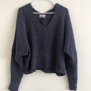 Urban Outfitters Cropped Sweater - S